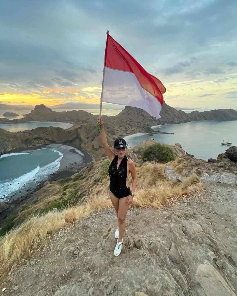 Instagram.com/helenalim899